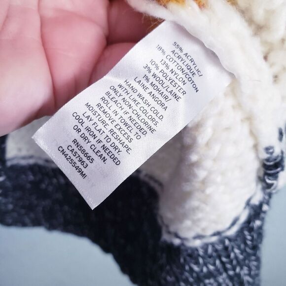 Calson Striped V-Neck Sweater - Picture 5 of 6